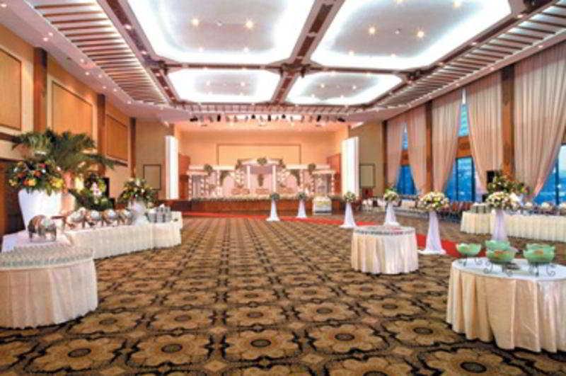 Patra Bandung Hotel Екстер'єр фото
